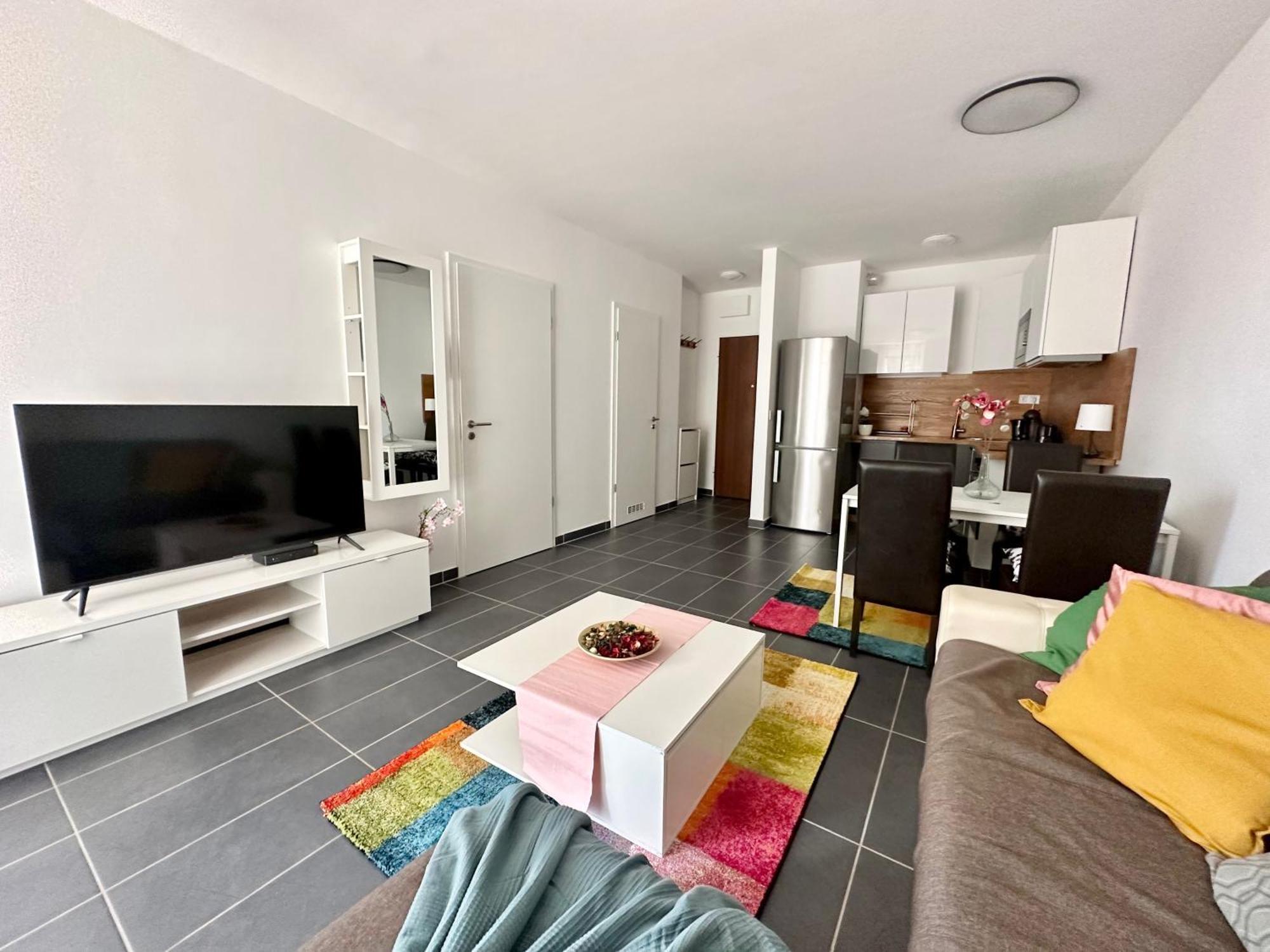 Panorama #w6 #terrace #freeparking Apartamento